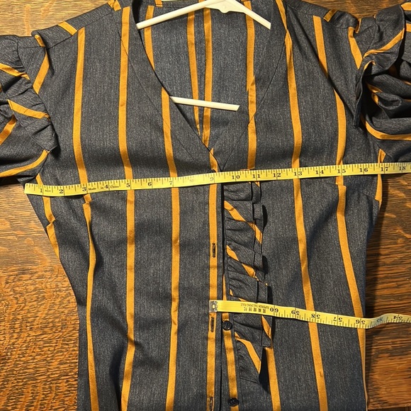 Exaggerated Ruffle Striped Cotton Top - Picture 10 of 10